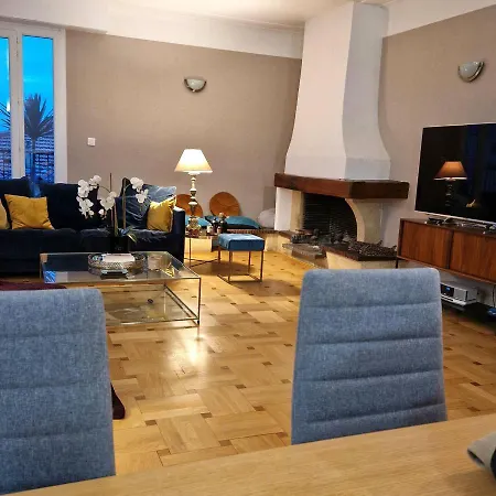 Tres Grand Lumineux Apartamento *